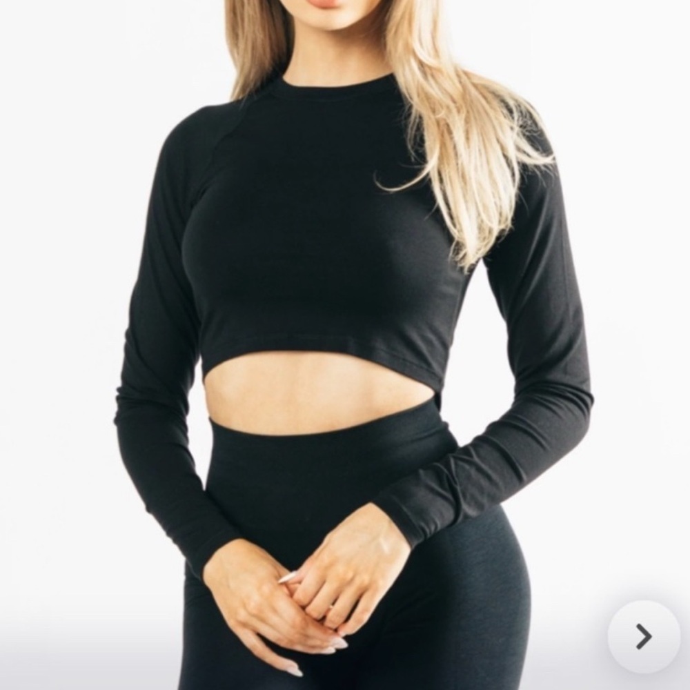 Alphalete Premium Long Sleeve Crop S/M